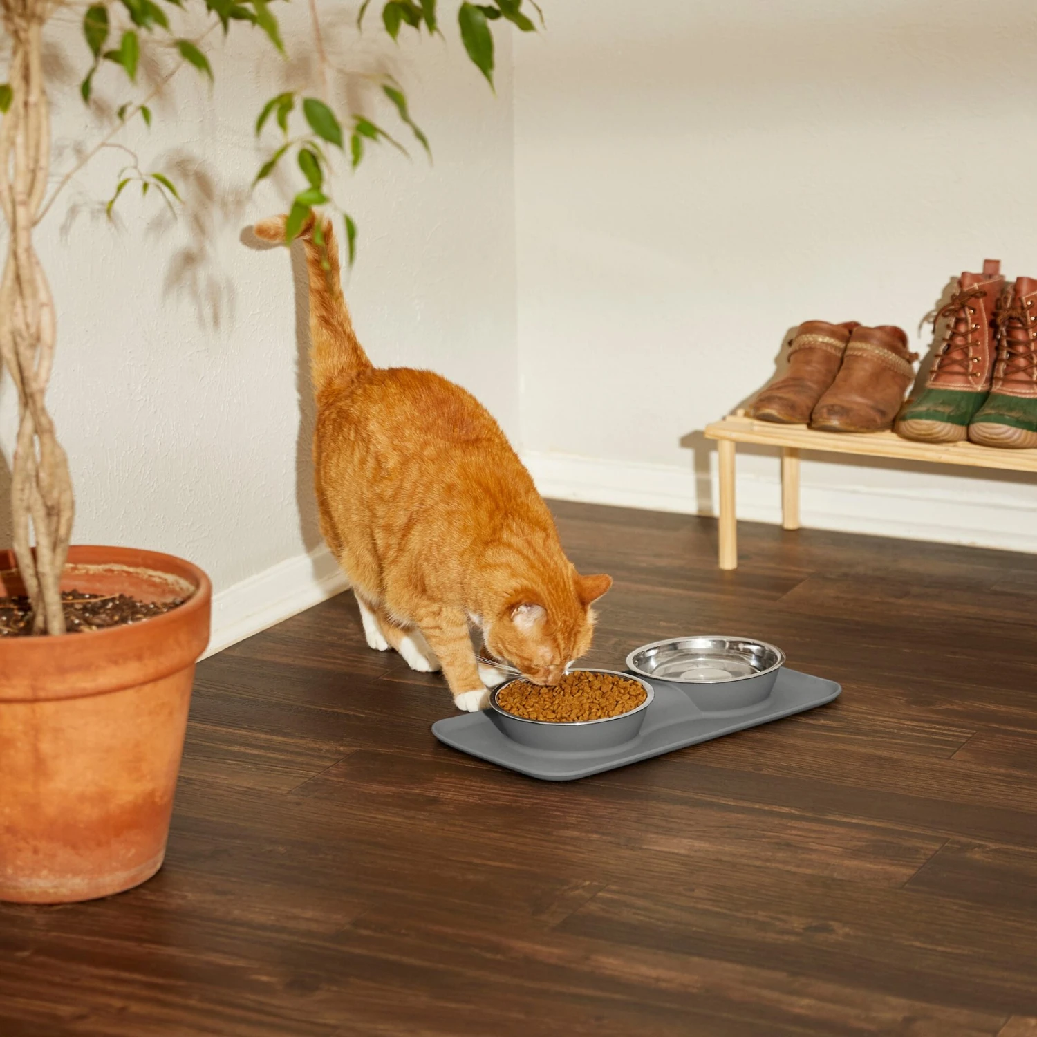 Frisco Heavy Duty Non-Skid Silicone Diner - Image 7